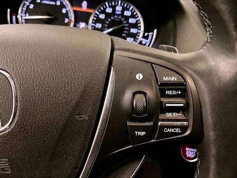 Used 2017 Acura TLX w/ Technology Package image 18