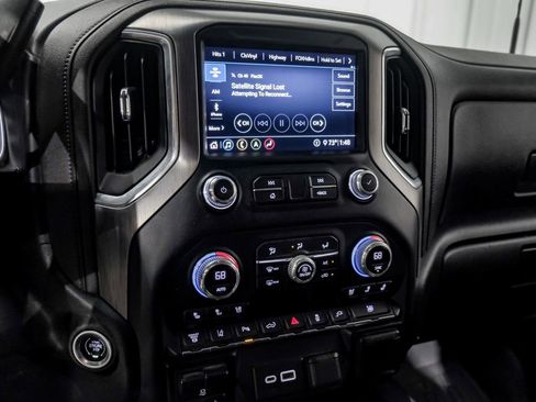 Used 2020 GMC Sierra 3500 Denali w/ Denali Ultimate Package image 28