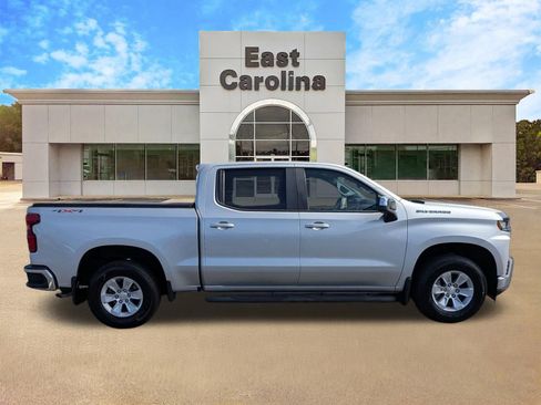 Used 2019 Chevrolet Silverado 1500 LT w/ All-Star Edition AWD/4WD image 2