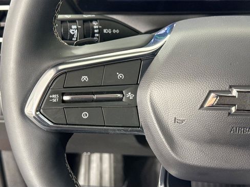 Used 2025 Chevrolet Traverse Z71 w/ Driver Confidence Package AWD/4WD image 18