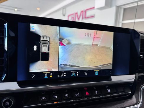 Used 2022 Chevrolet Silverado 1500 LTZ w/ LTZ Premium Package image 20