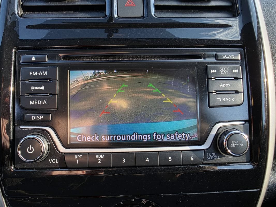 Used 2016 Nissan Versa Note SV FWD image 27