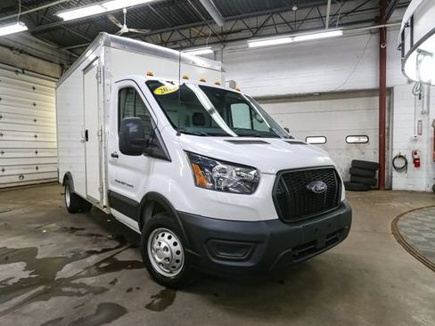 Used 2023 Ford Transit 350 DRW RWD image 3