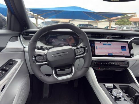 New 2026 Jeep Cherokee Limited image 17