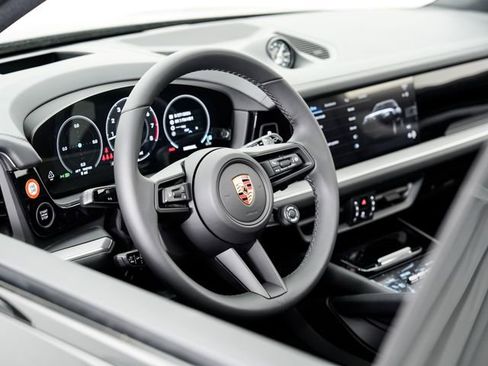 New 2026 Porsche Cayenne image 9