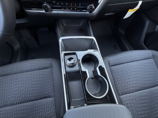 New 2027 Chevrolet Equinox LT w/ Midnight Edition FWD image 14