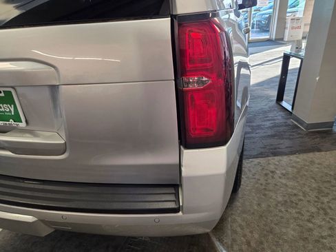 Used 2019 Chevrolet Tahoe LT w/ Luxury Package image 14