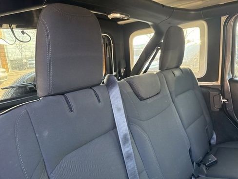 Used 2022 Jeep Wrangler Unlimited Sport image 10
