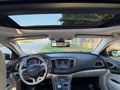 Used 2015 Chrysler 200 C w/ Navigation & Sound Group I image 44