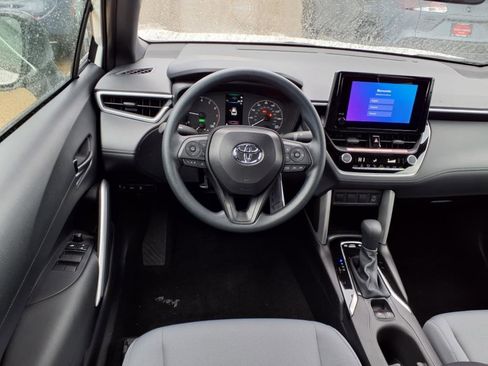 New 2025 Toyota Corolla Cross AWD Hybrid image 6
