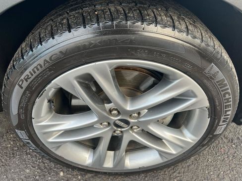 Used 2017 Lincoln MKC Reserve image 4