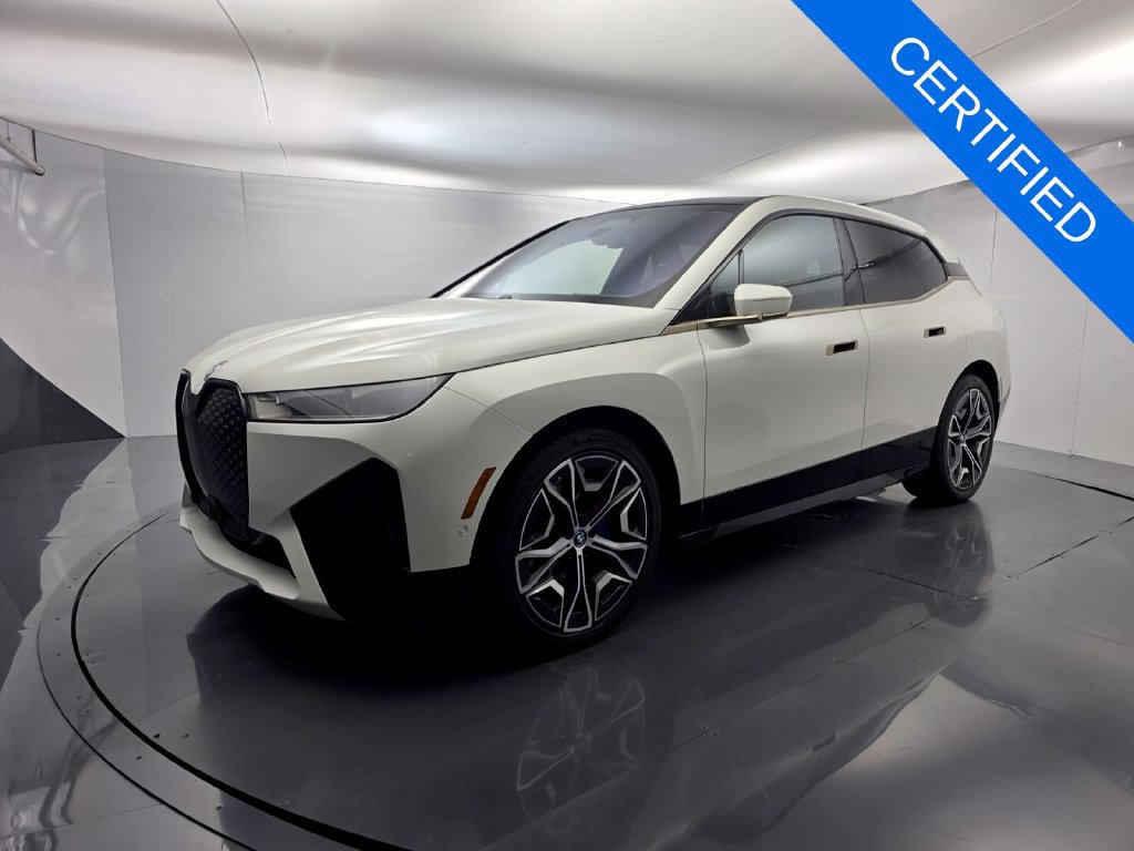 Certified 2022 BMW iX xDrive50 w/ Premium Package AWD/4WD image 8