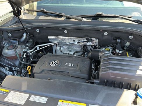Used 2021 Volkswagen Atlas Cross Sport SEL Premium AWD/4WD image 36