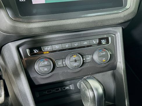 Used 2019 Volkswagen Tiguan SEL Premium R-Line image 24