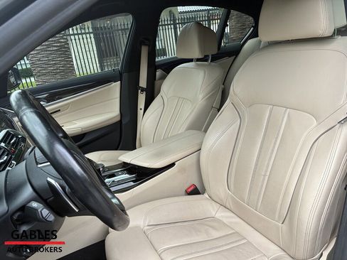 Used 2018 BMW 530i image 18