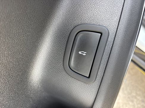 Used 2026 Chevrolet Traverse RS w/ LPO, Floor Liner Package image 25