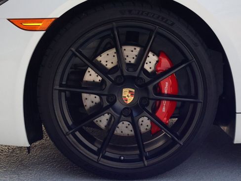 Certified 2025 Porsche 718 Cayman GT4 image 26