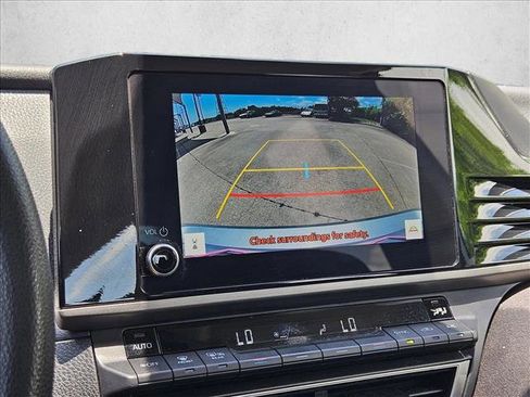 Used 2025 Toyota Camry LE FWD image 14