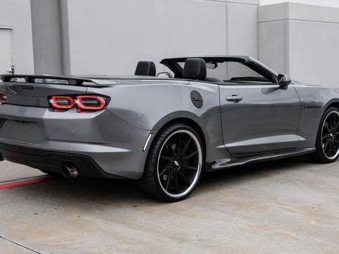 Used 2019 Chevrolet Camaro SS image 4