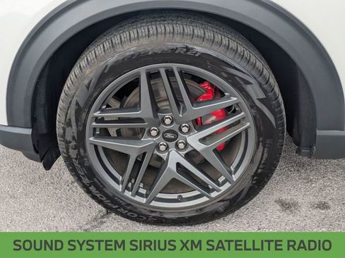 Used 2025 Ford Explorer ST image 11