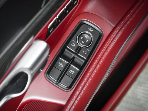 Used 2018 Porsche 911 Targa 4 GTS image 84