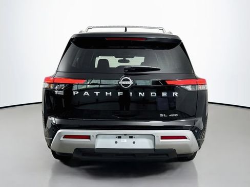 Used 2022 Nissan Pathfinder SL AWD/4WD image 7