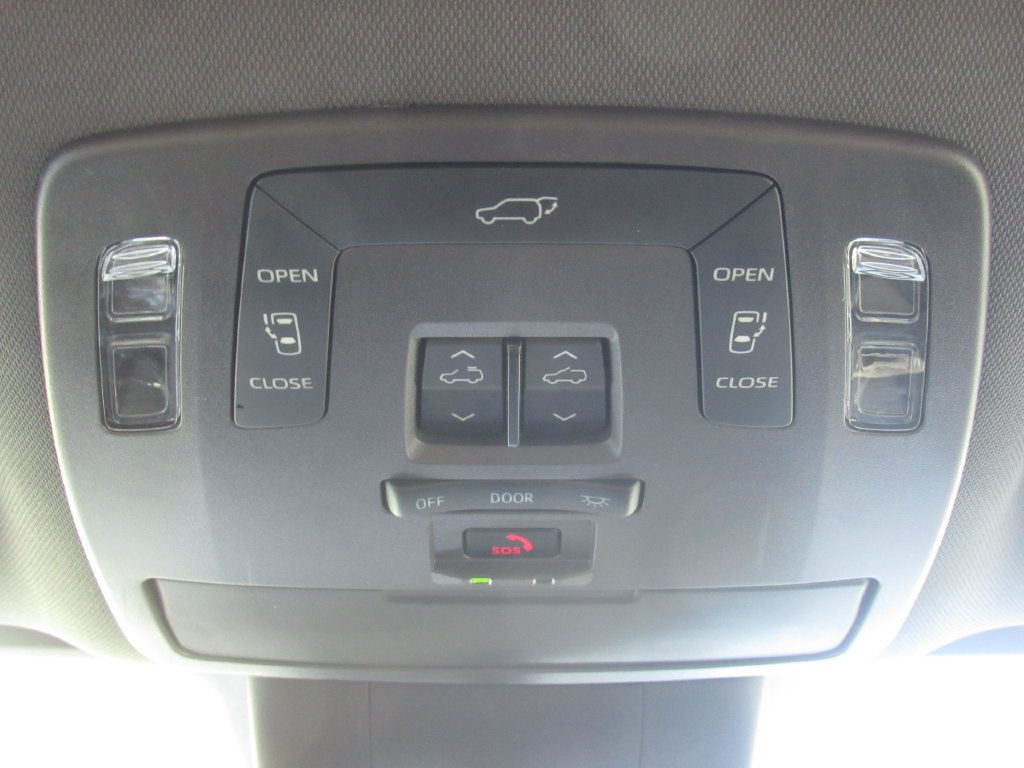 Certified 2023 Toyota Sienna XLE w/ XLE Plus Package AWD/4WD image 29