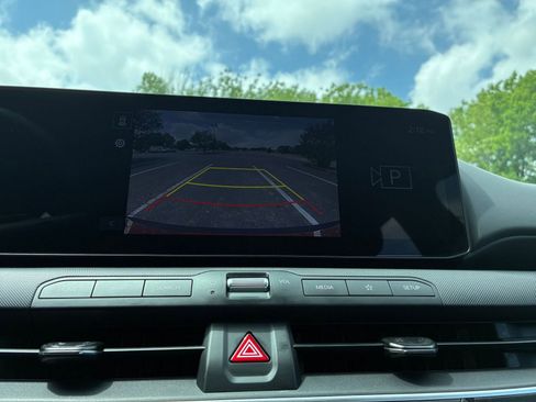 Used 2025 Kia K4 FWD image 23