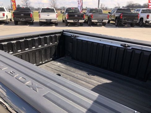 Used 2023 RAM 1500 Laramie image 9