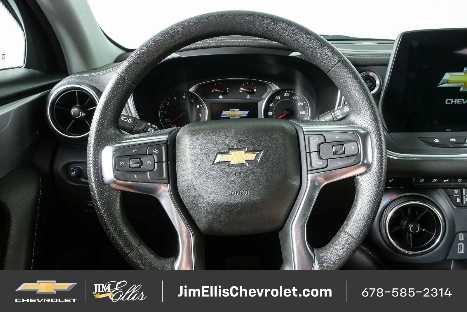 Certified 2025 Chevrolet Blazer LT AWD/4WD image 9