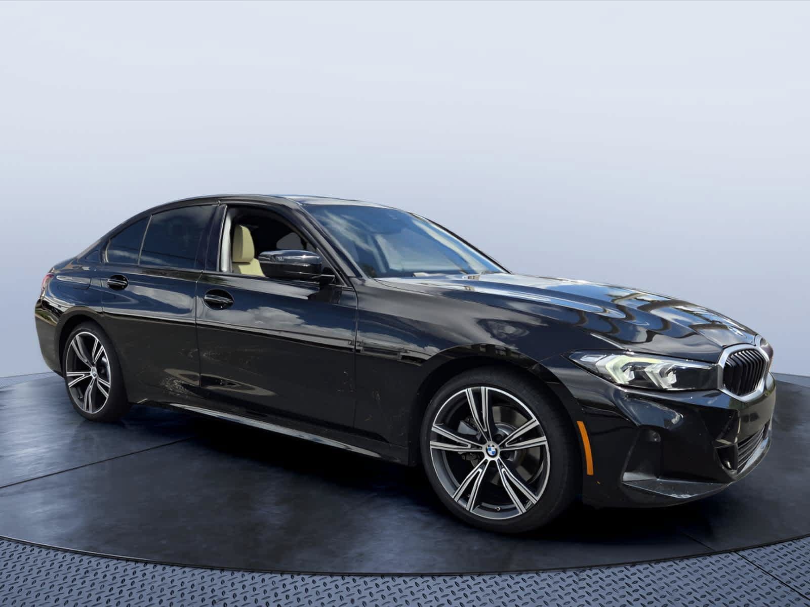 Used 2023 BMW 330i Sedan w/ Premium Package RWD image 1