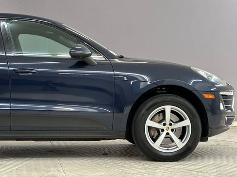 Used 2018 Porsche Macan AWD image 35
