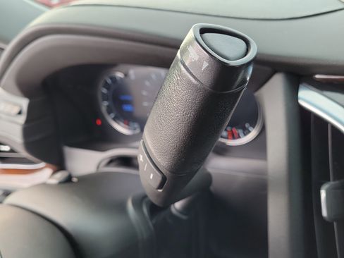 Used 2019 Cadillac Escalade ESV Luxury image 33