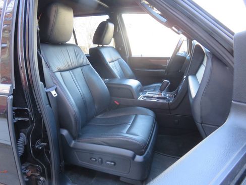 Used 2016 Lincoln Navigator L Reserve AWD/4WD image 11