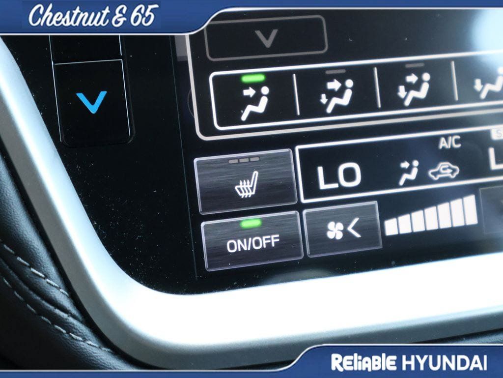Used 2025 Subaru Outback Limited AWD/4WD image 37