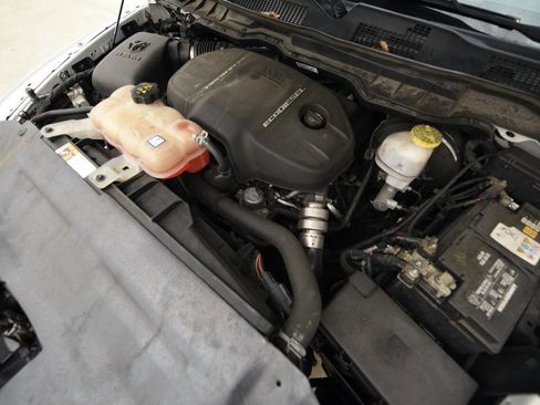 Used 2019 RAM 1500 Tradesman image 17