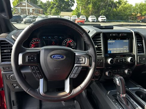 Used 2018 Ford F150 Lariat RWD image 12