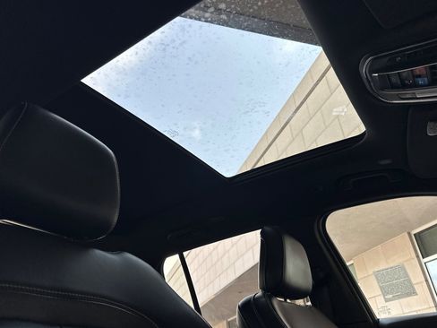 Used 2024 Jeep Grand Cherokee Limited 4xe image 17