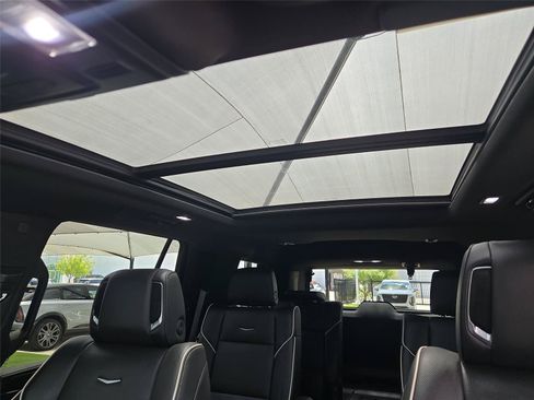 Used 2024 Cadillac Escalade Sport w/ Touring Package AWD/4WD image 9