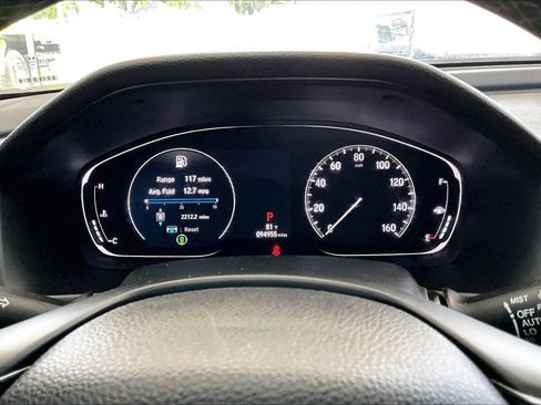 Used 2018 Honda Accord Touring image 12
