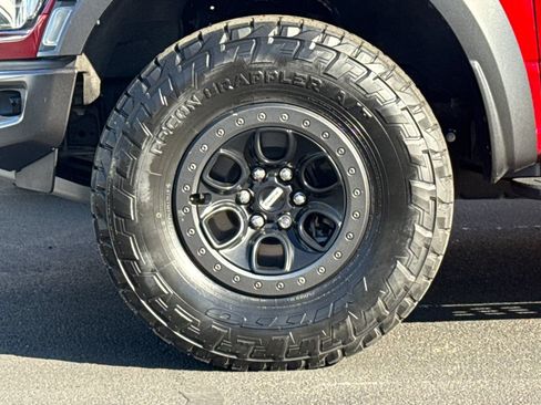 Certified 2022 Ford F150 Raptor w/ Equipment Group 801A High AWD/4WD image 27