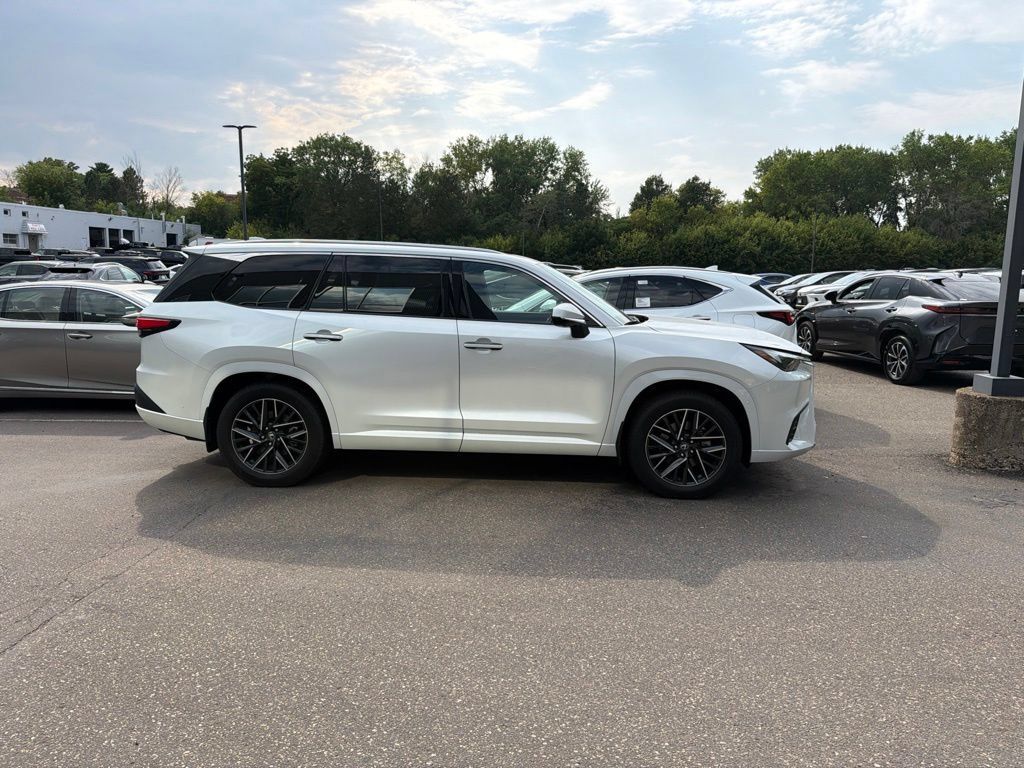 Used 2024 Lexus TX 350 AWD w/ Captains Chair Package image 15