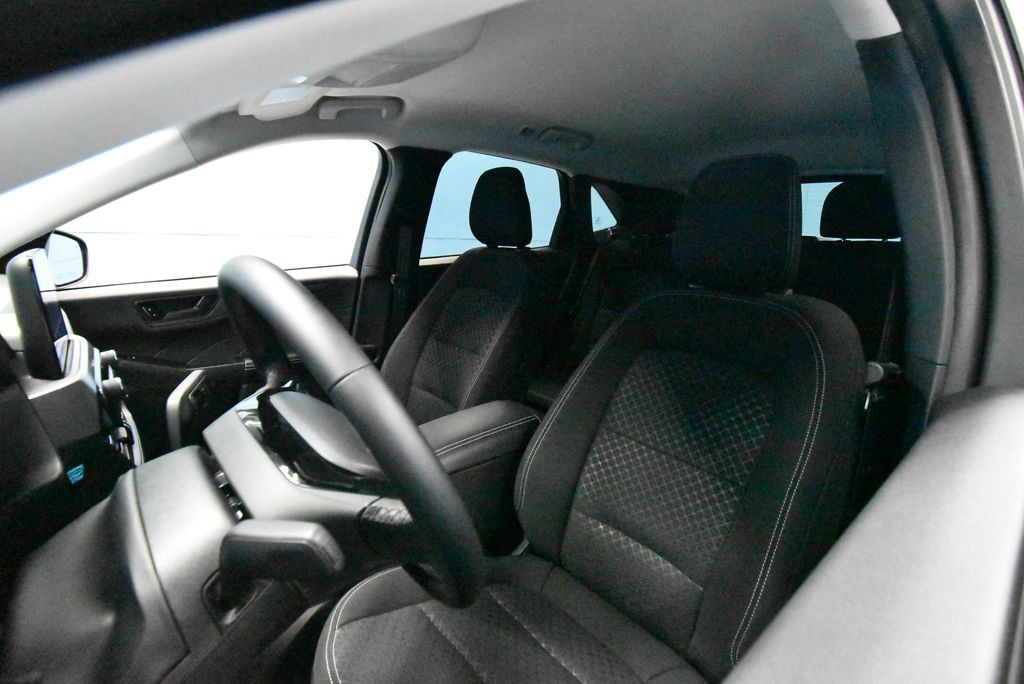 Used 2024 Ford Escape Active AWD/4WD image 20
