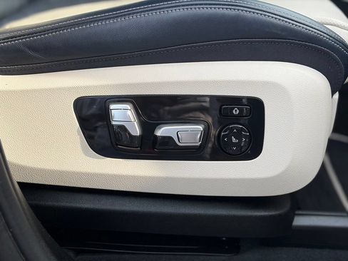 Used 2020 BMW X5 xDrive40i w/ M Sport Package AWD/4WD image 23