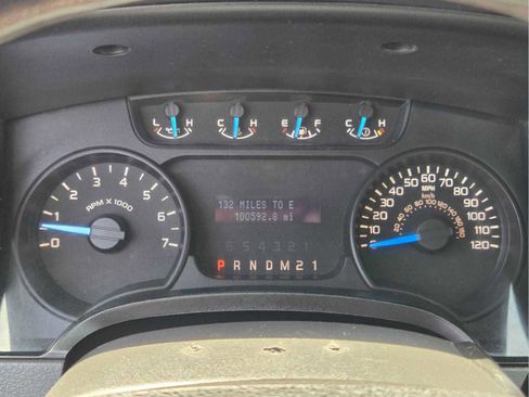 Used 2013 Ford F150 XL w/ Mid Equipment Group AWD/4WD image 28