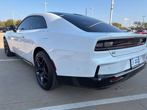 Used 2024 Dodge Charger R/T w/ Plus Group image 4