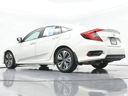 Used 2017 Honda Civic EX-T image 44