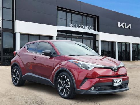 Used 2019 Toyota C-HR Limited image 3
