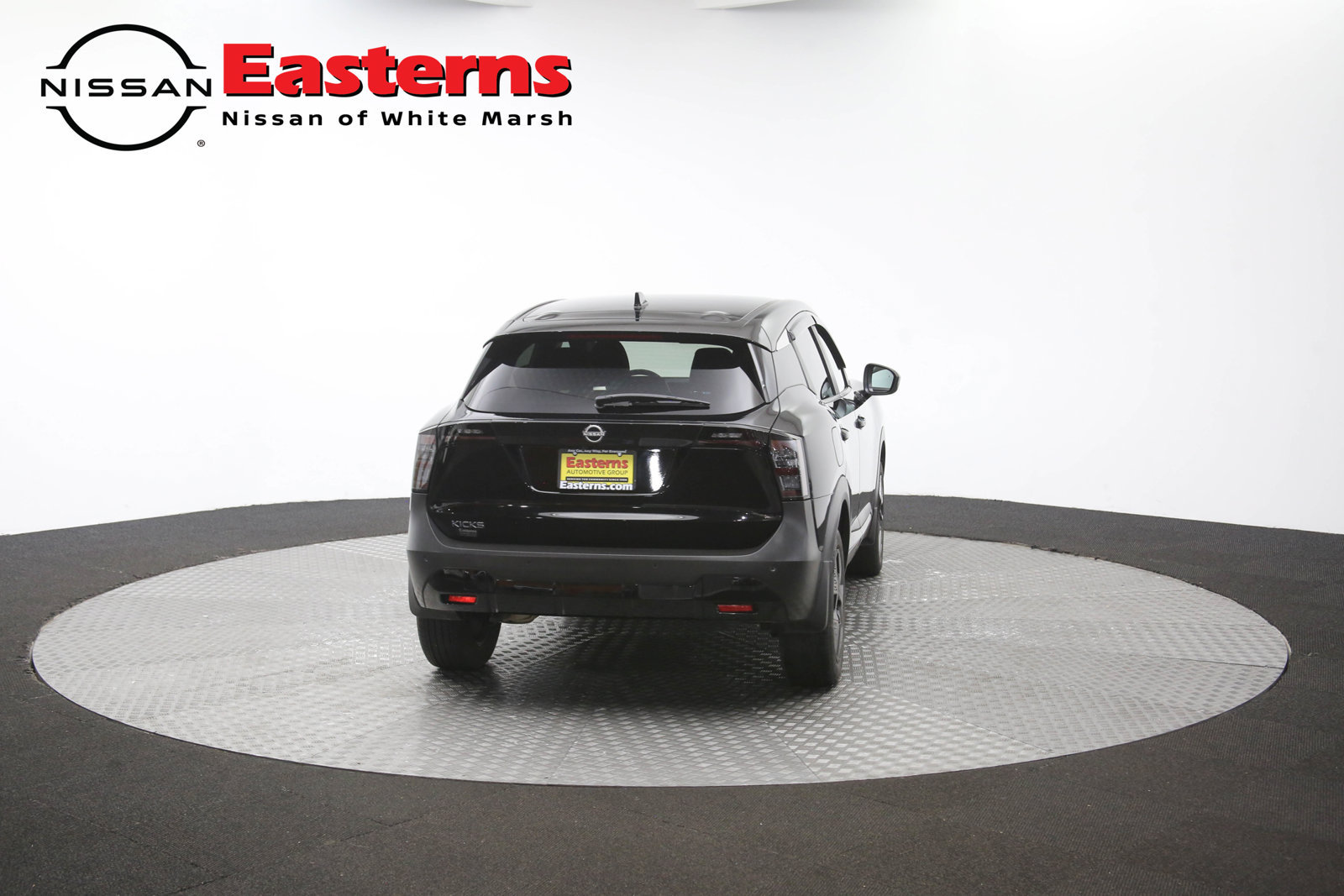 Used 2025 Nissan Kicks SV FWD image 38