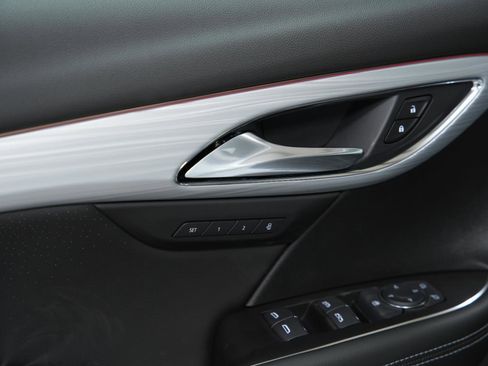 New 2026 Buick Envision Avenir image 25